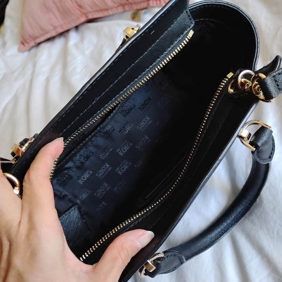 Michael Kors saffiano small crossbody